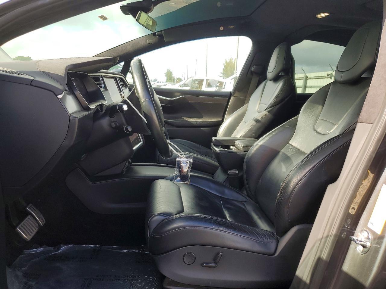 2017 TESLA MODEL X — фото 7