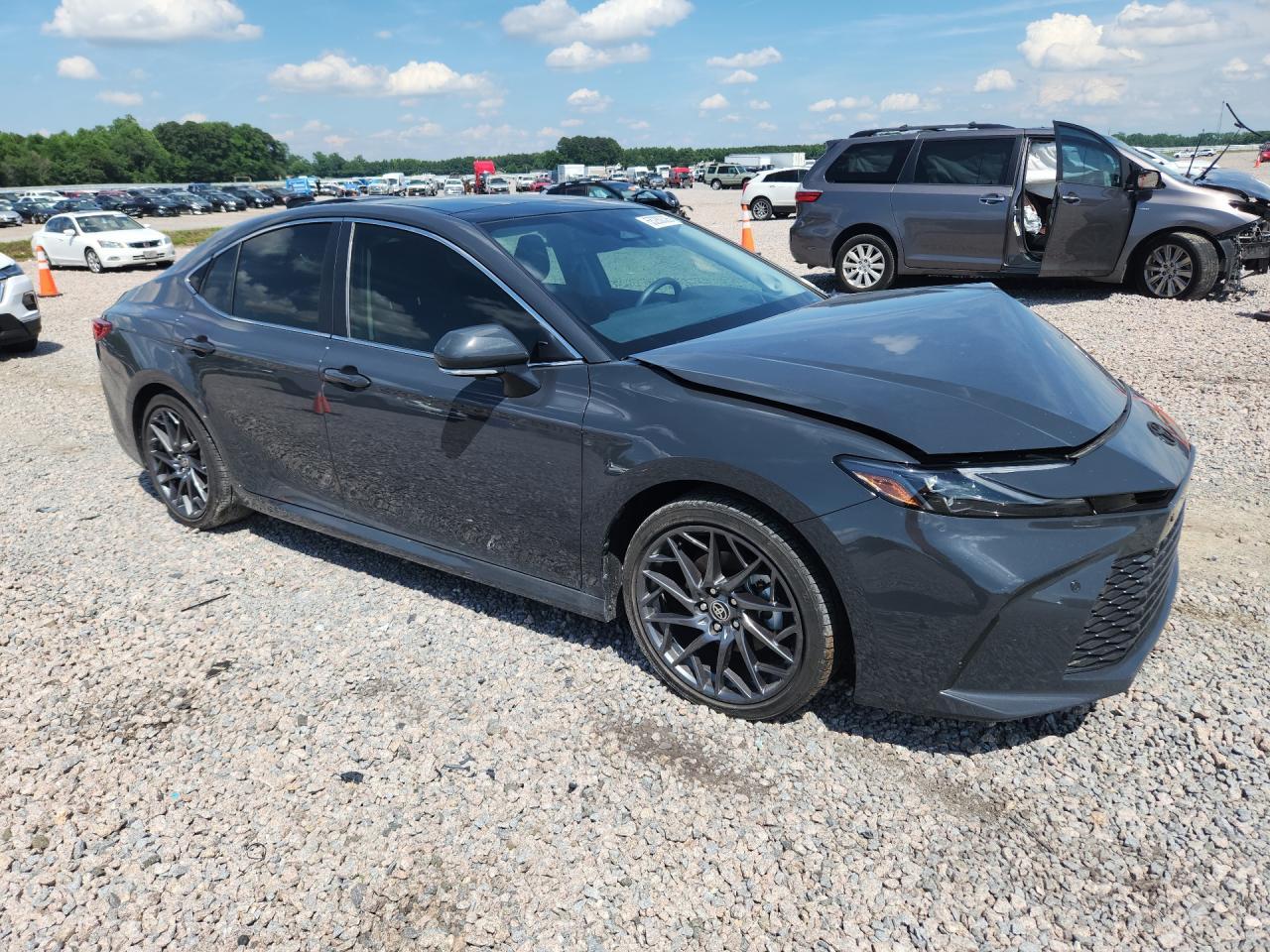 2025 TOYOTA CAMRY HYBRID — фото 4