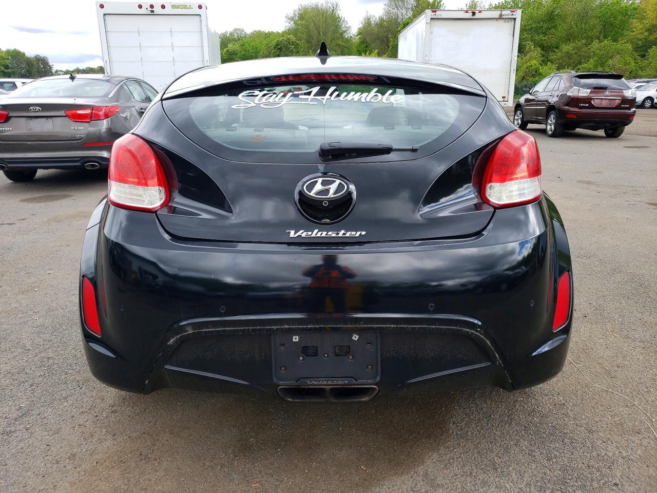 HYUNDAI VELOSTER