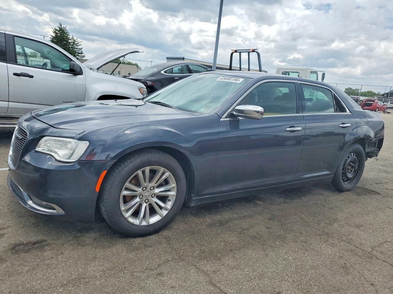 2017 CHRYSLER 300C — фото 1