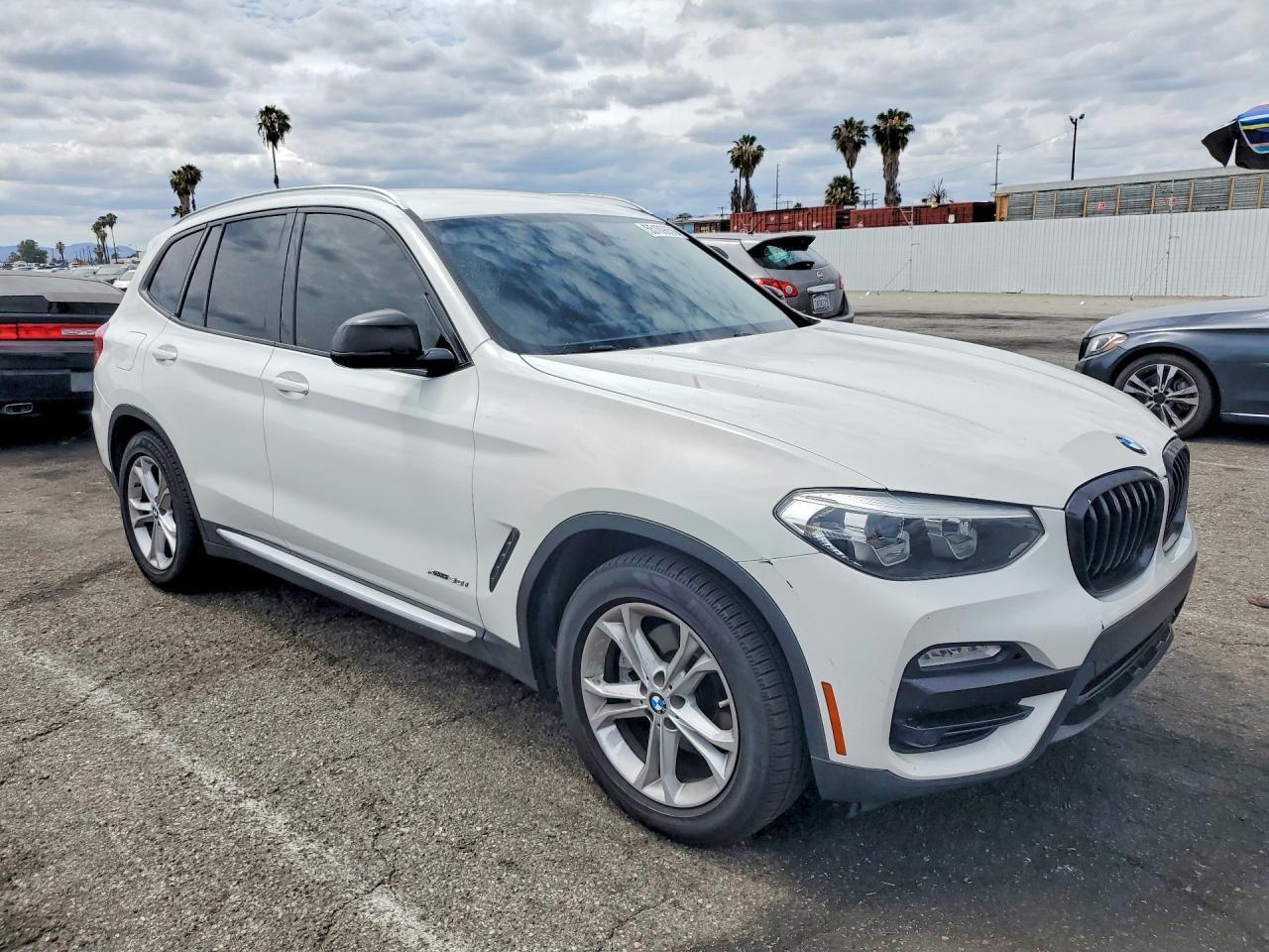 2018 BMW X3 — фото 4