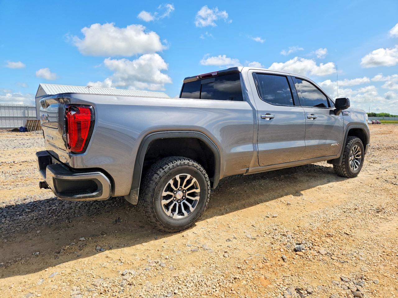 2022 GMC SIERRA 1500 — фото 3