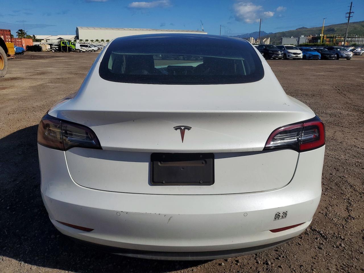 2019 TESLA MODEL 3 — фото 6