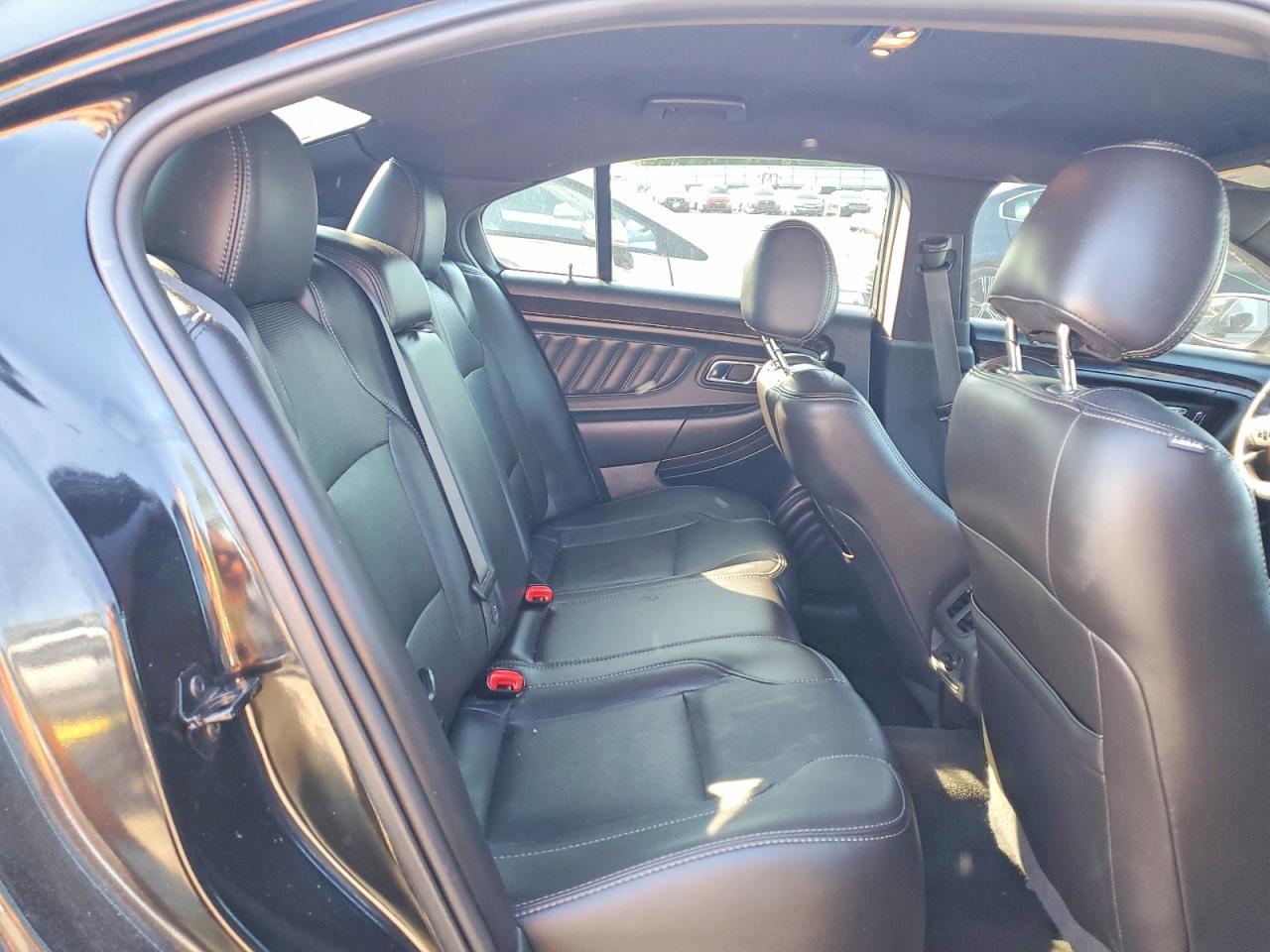 FORD TAURUS