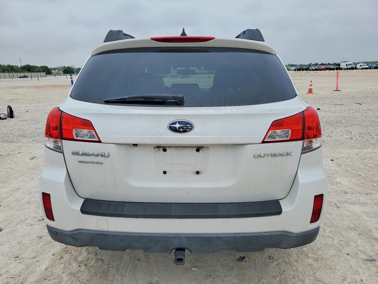 SUBARU OUTBACK