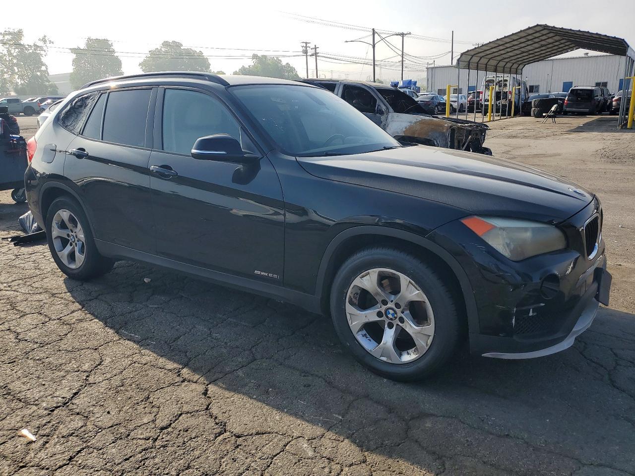 2015 BMW X1 — фото 4