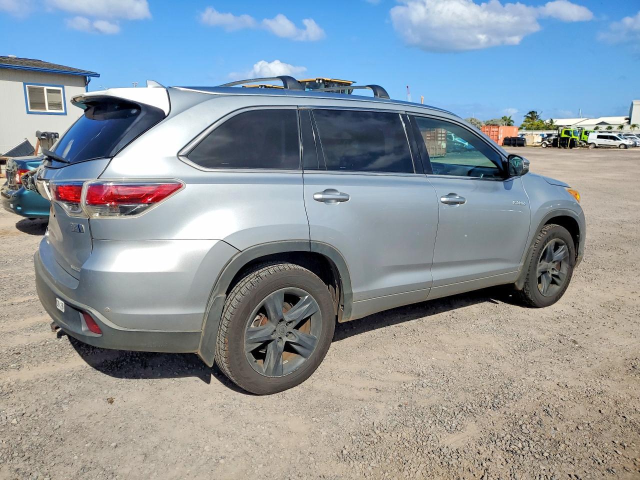 2014 TOYOTA HIGHLANDER HYBRID — фото 3
