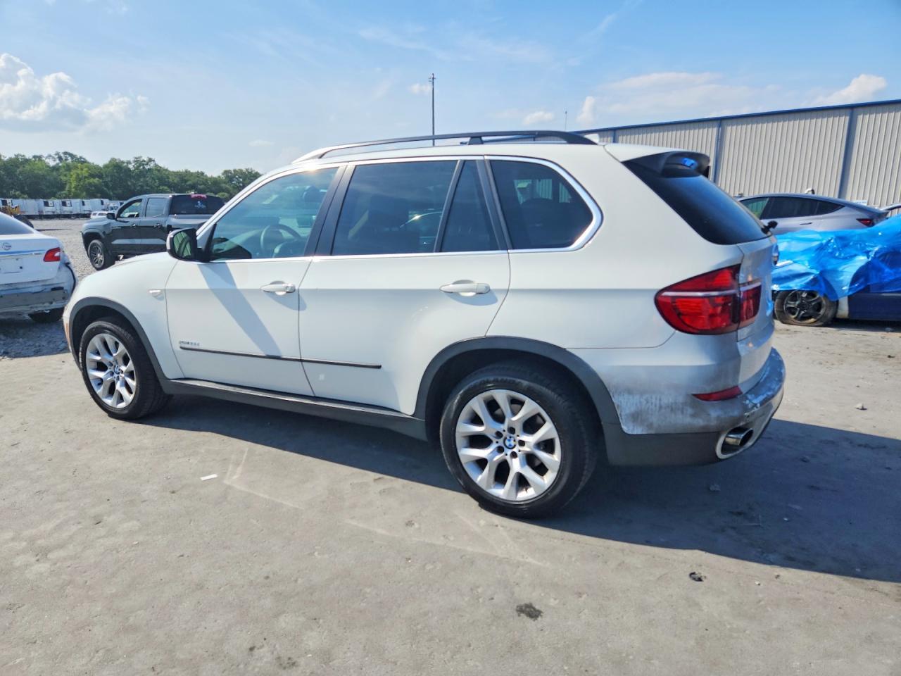 2013 BMW X5 — фото 2