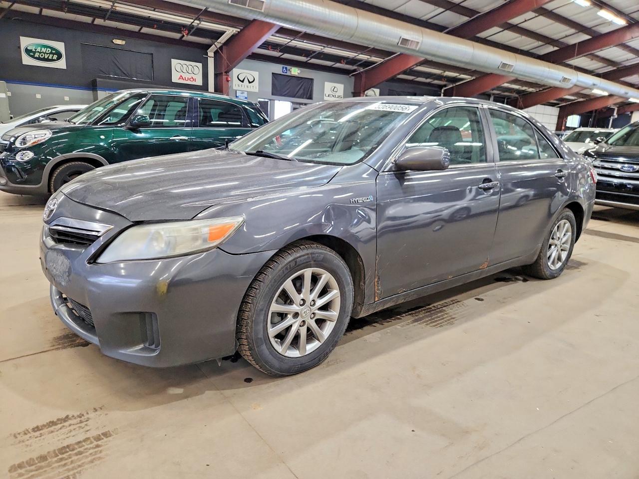 2011 TOYOTA CAMRY HYBRID — фото 1