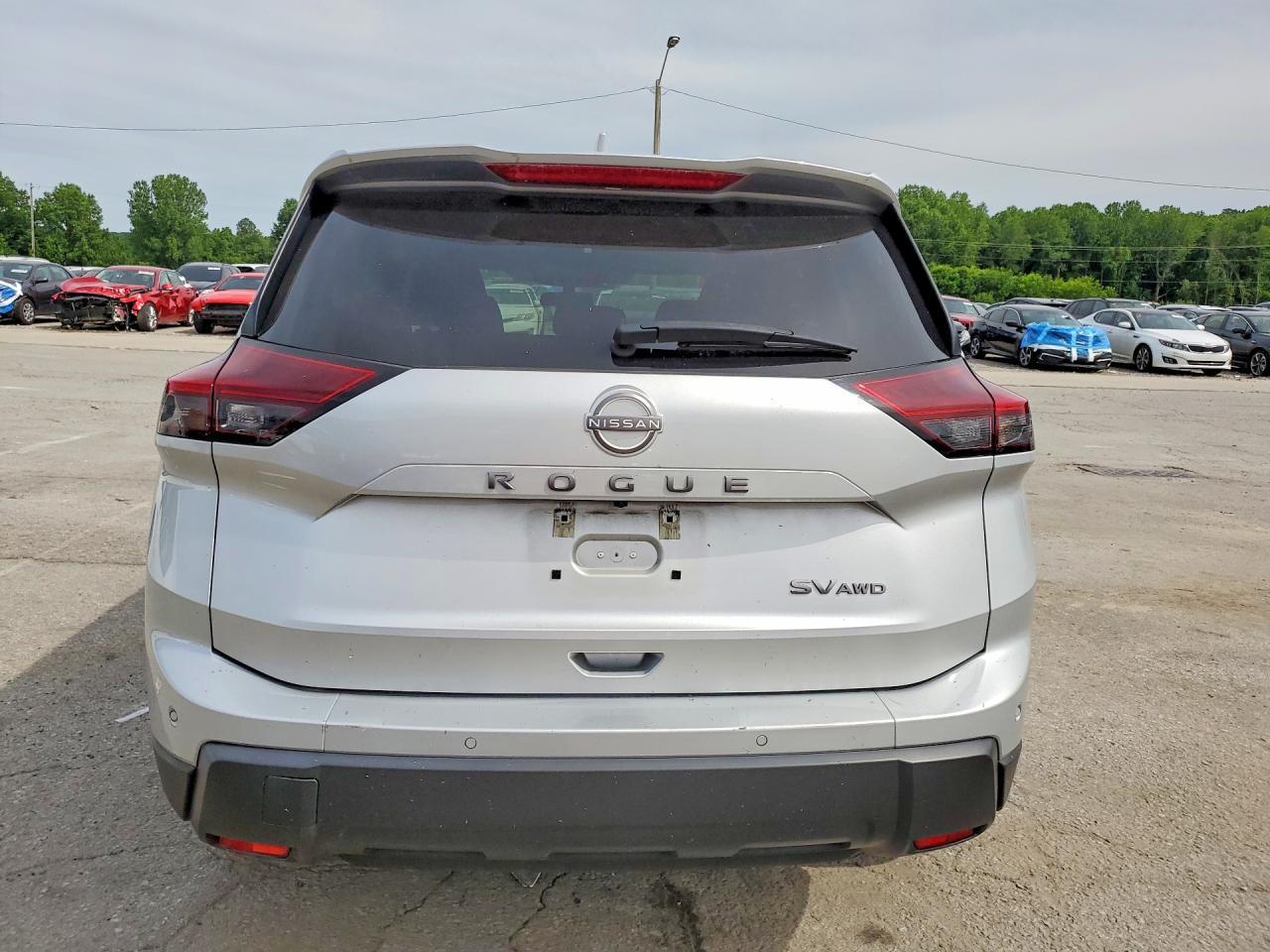 NISSAN ROGUE