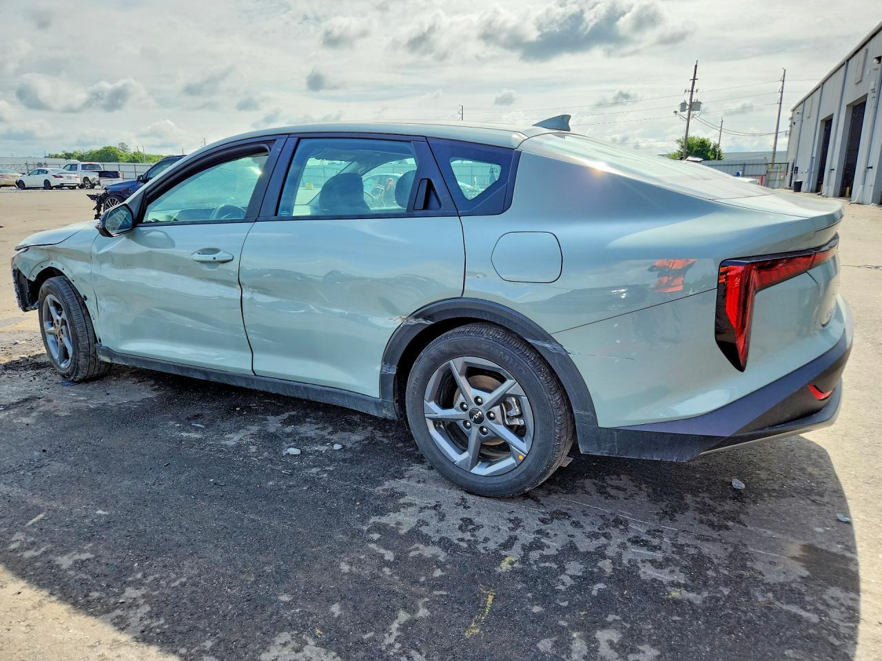 KIA K4