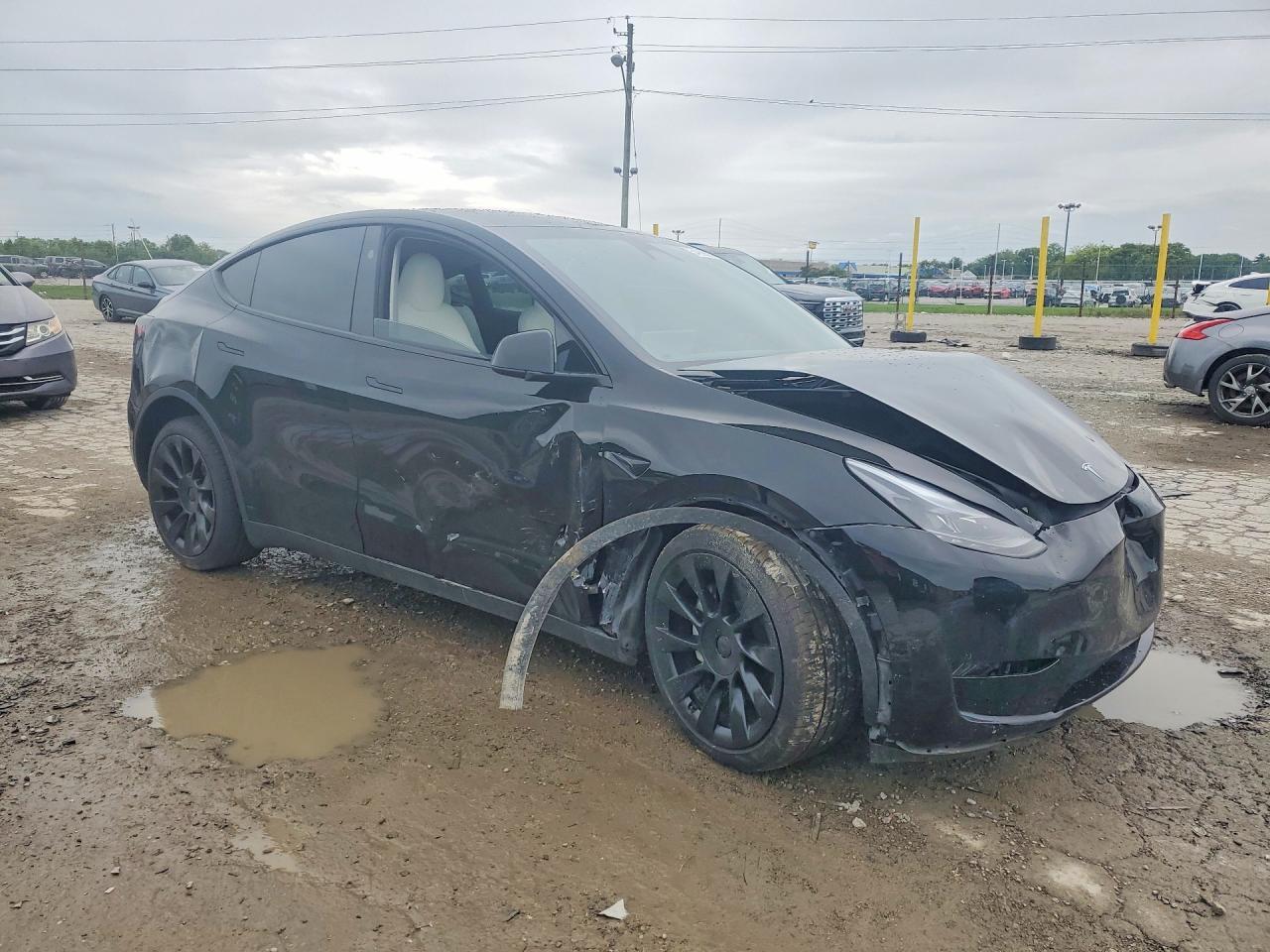 2023 TESLA MODEL Y — фото 4