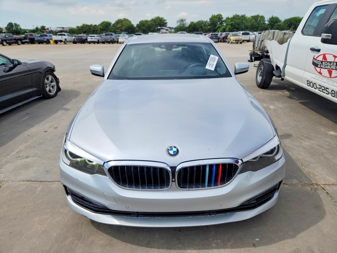 2019 BMW 5 SERIES — фото 5