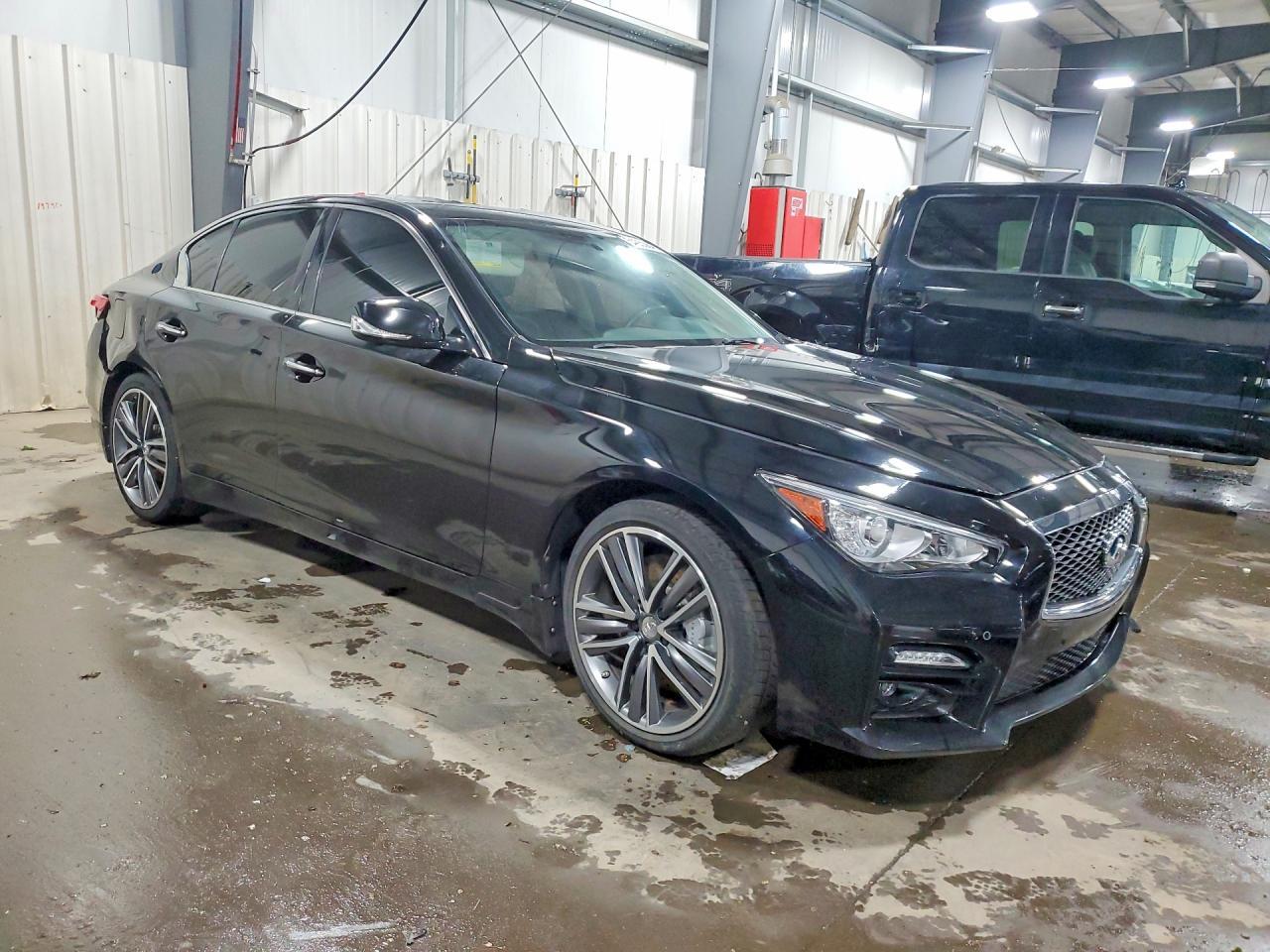 2015 INFINITI Q50 — фото 4