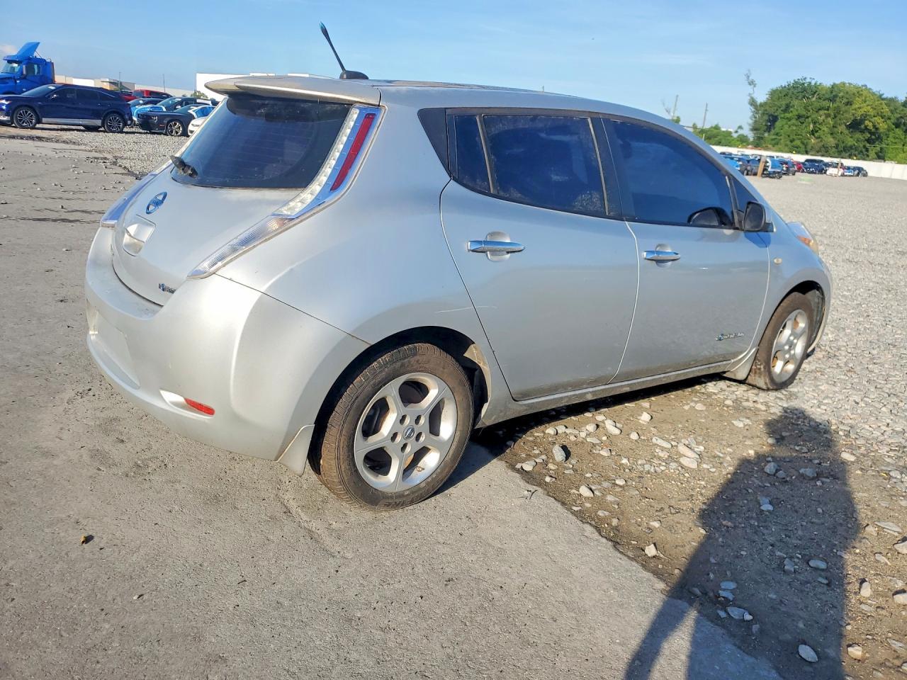 2012 NISSAN LEAF — фото 3