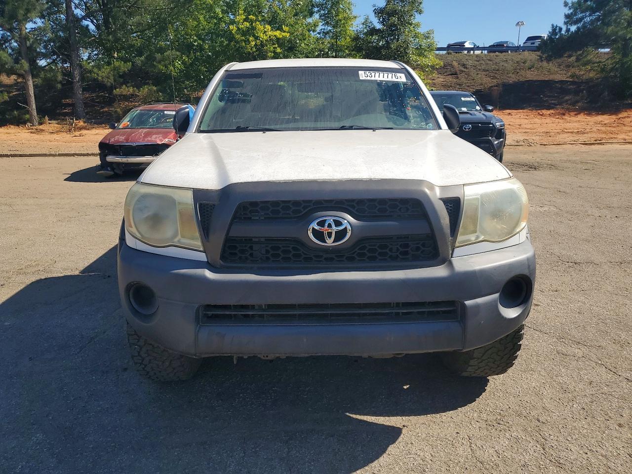 TOYOTA TACOMA