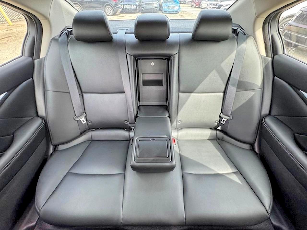 INFINITI Q50
