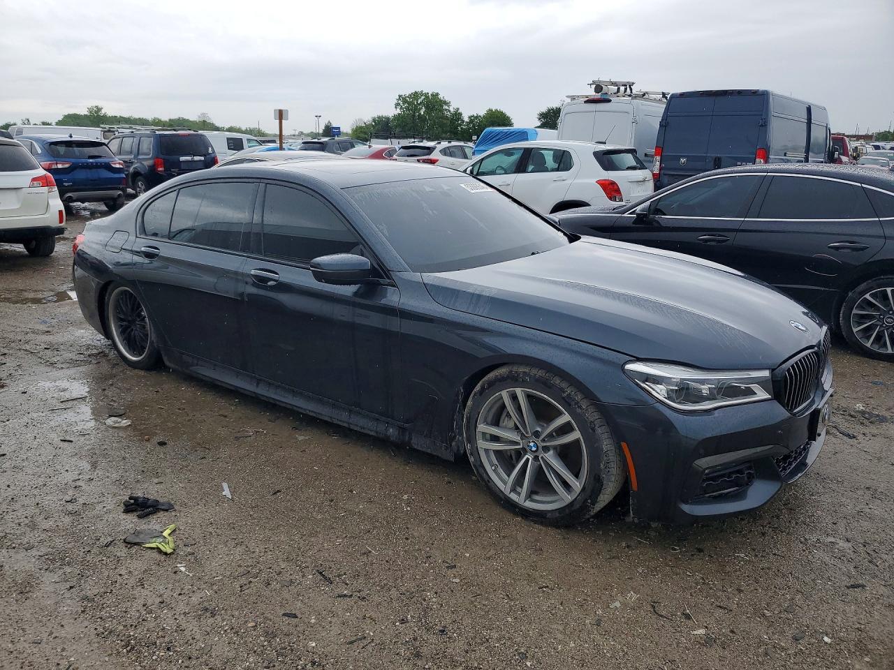 BMW 7 SERIES