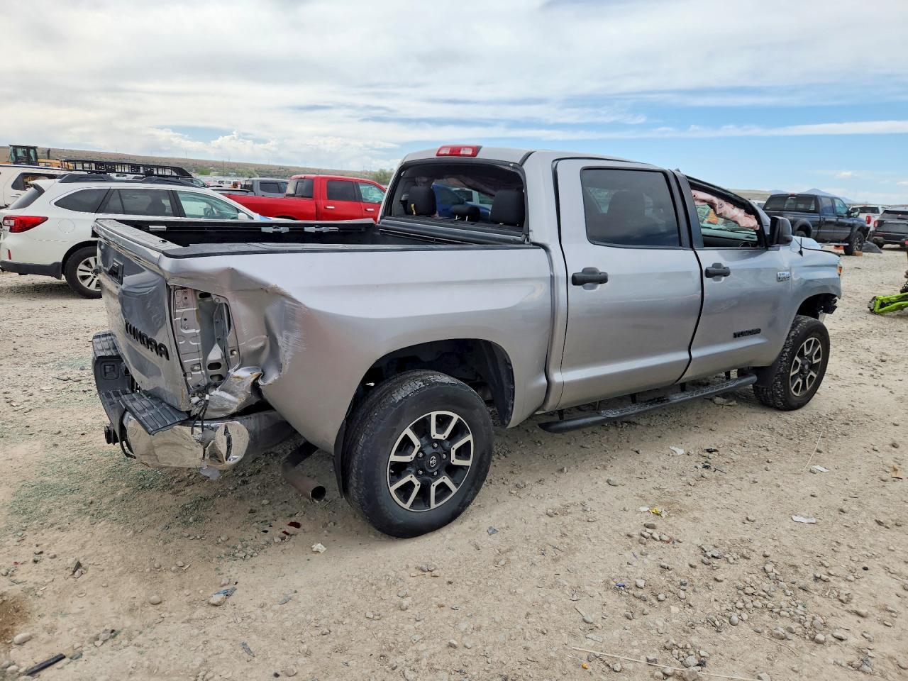 TOYOTA TUNDRA