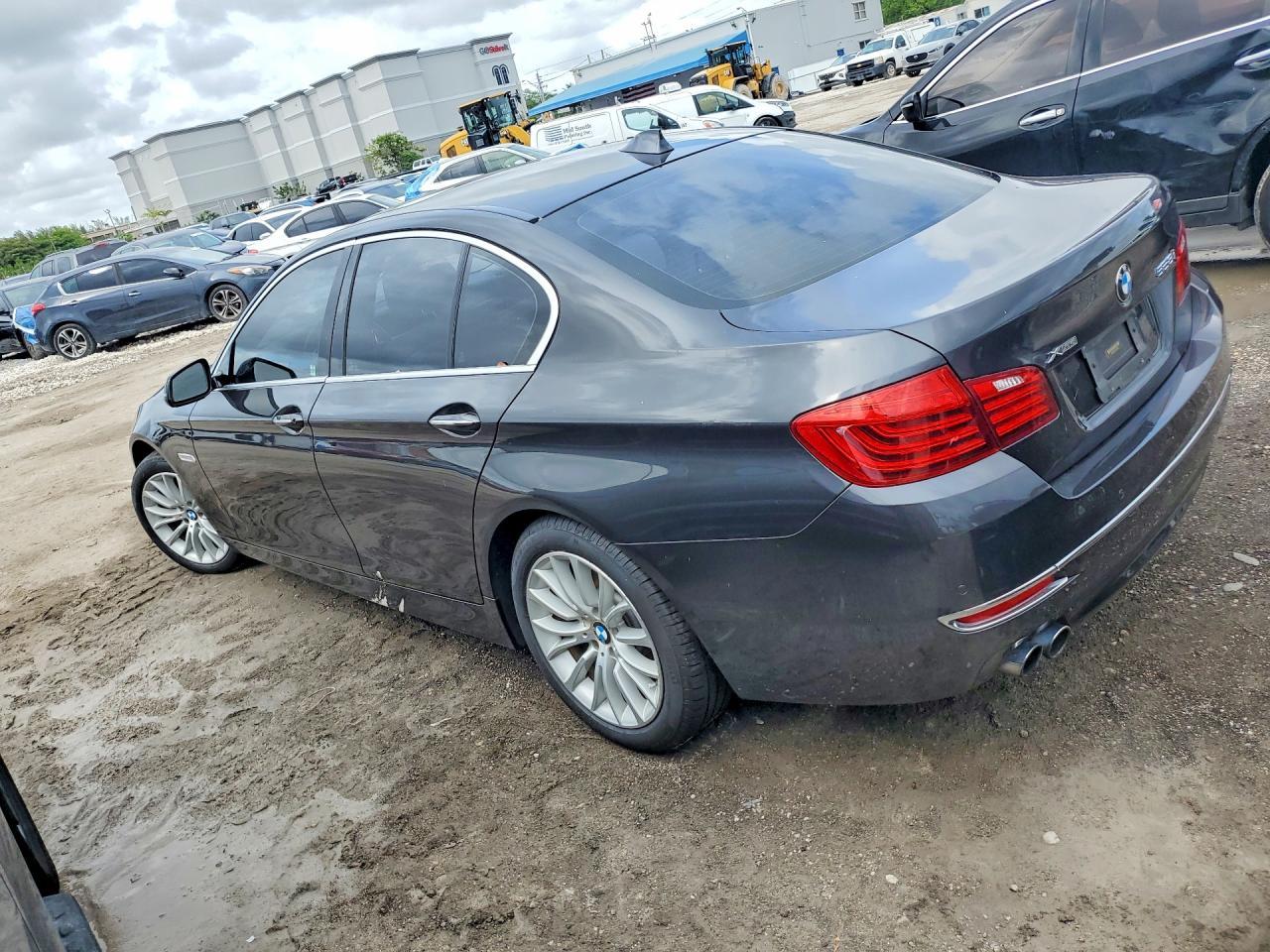 BMW 5 SERIES