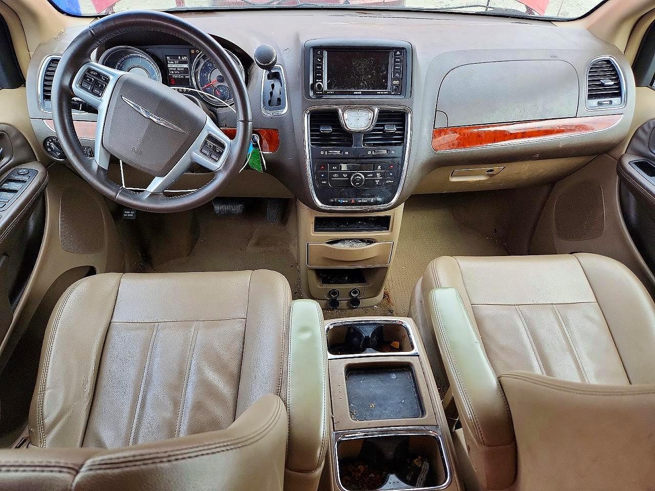 2014 CHRYSLER TOWN & COUNTRY — фото 8
