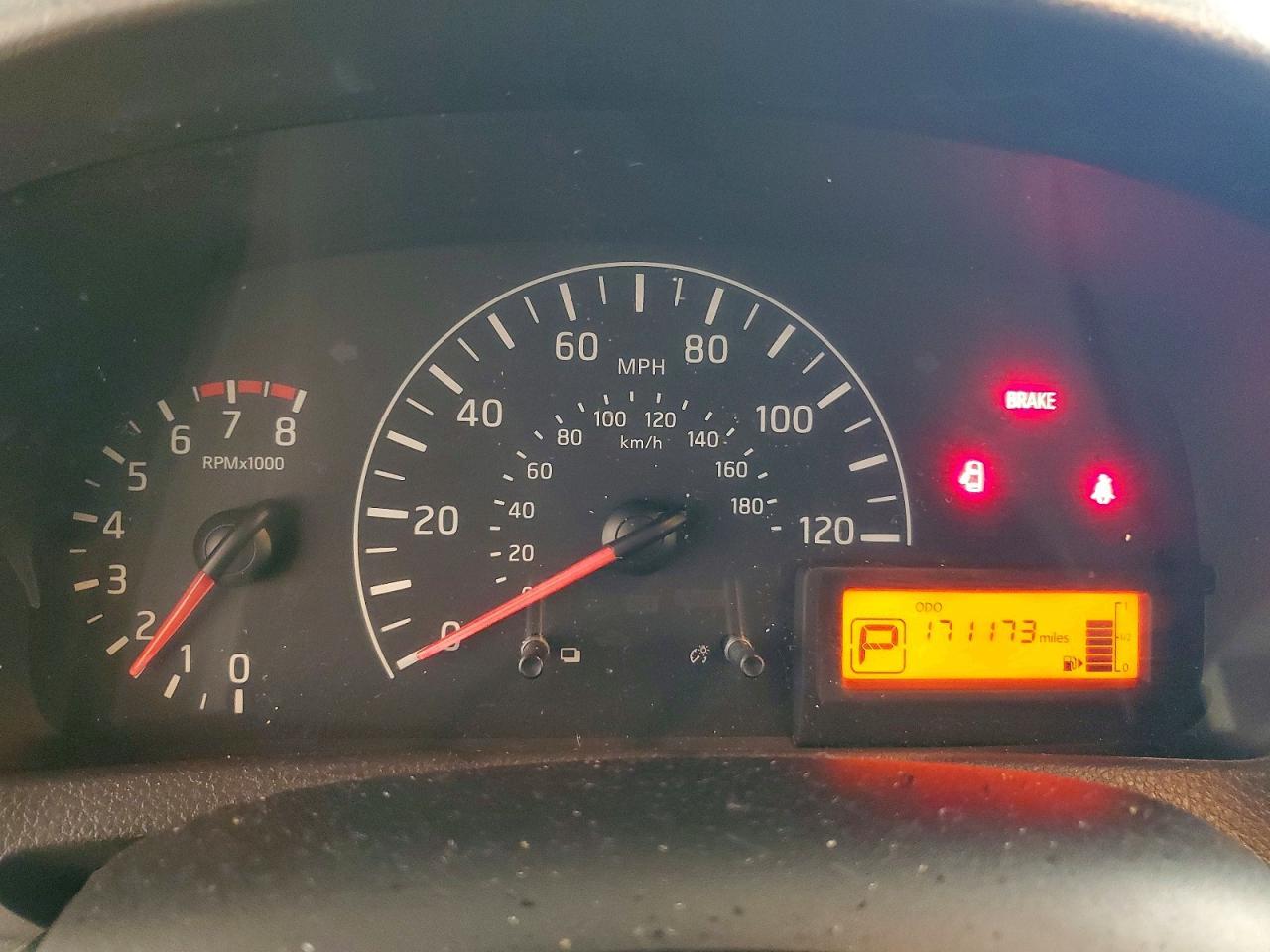 NISSAN NV200