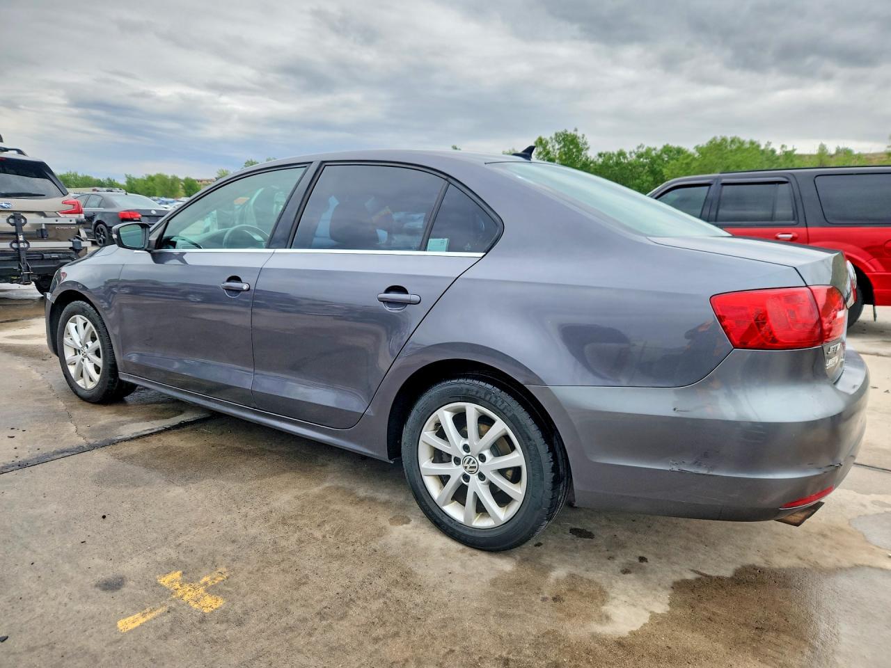 VOLKSWAGEN JETTA