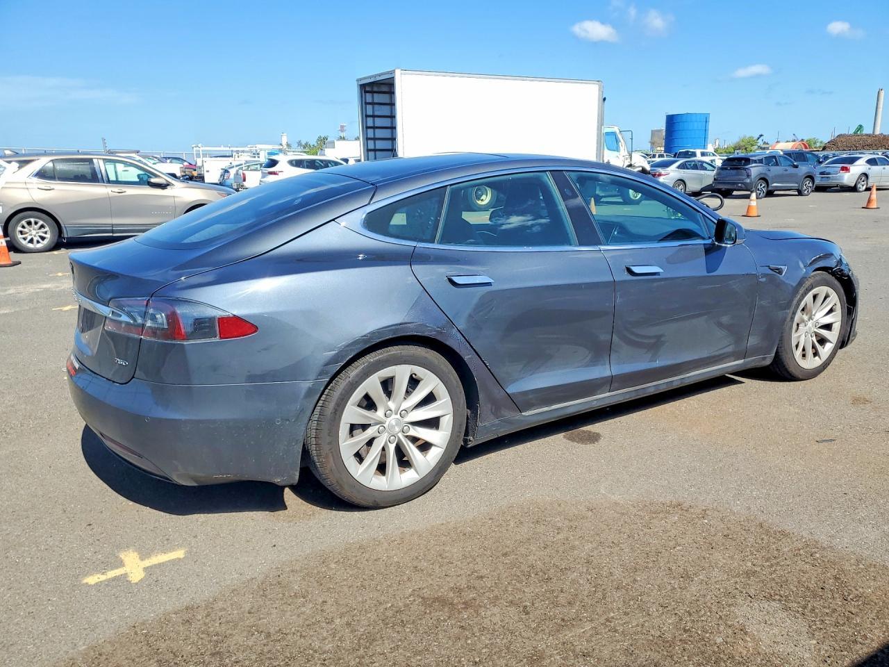 2016 TESLA MODEL S — фото 3