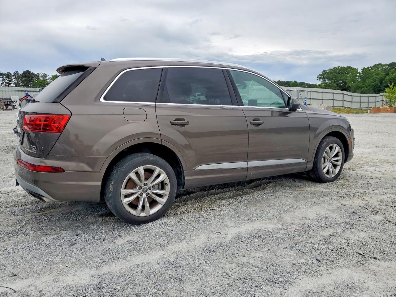 2017 AUDI Q7 — фото 3