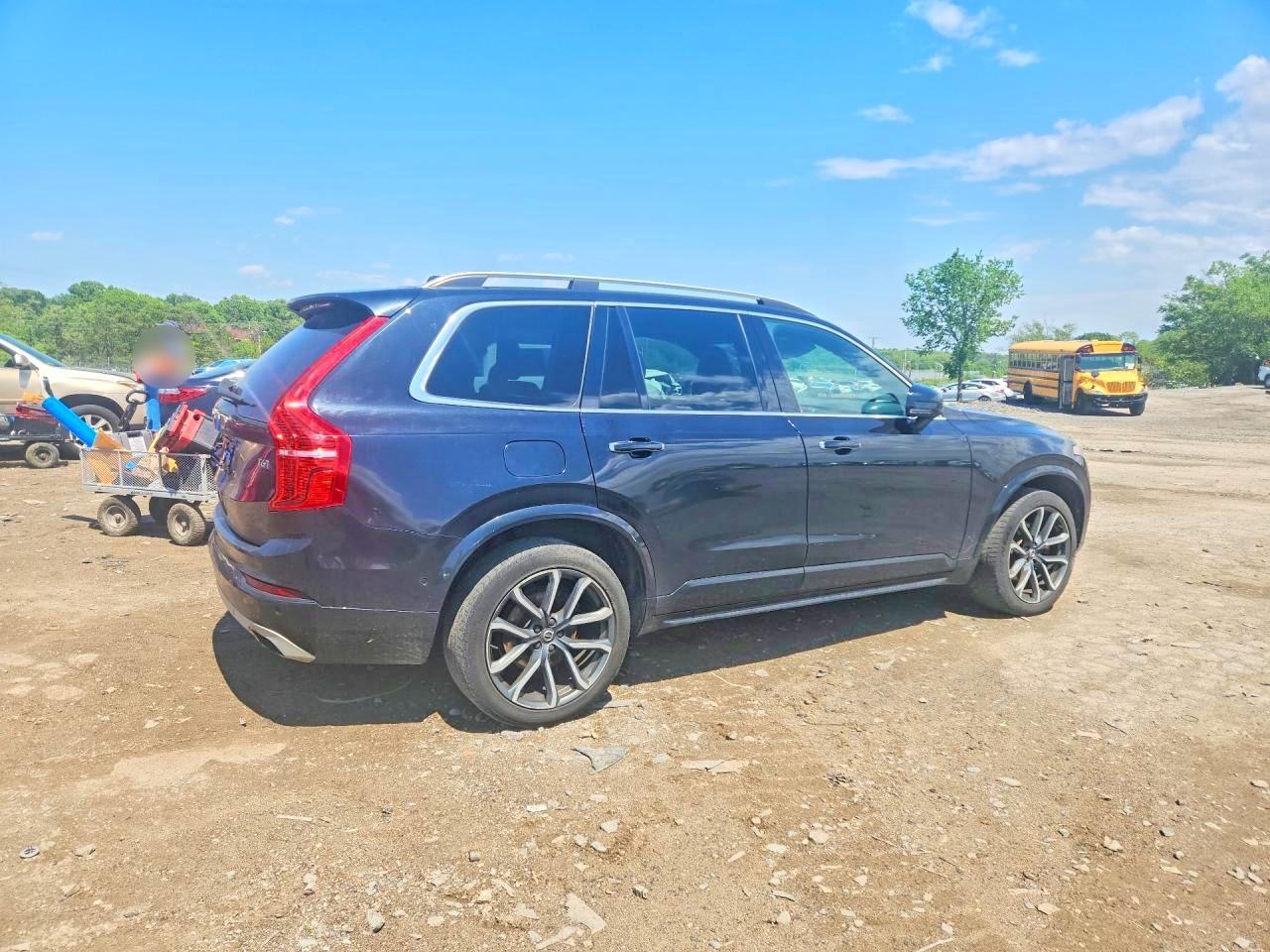 2016 VOLVO XC90 — фото 3