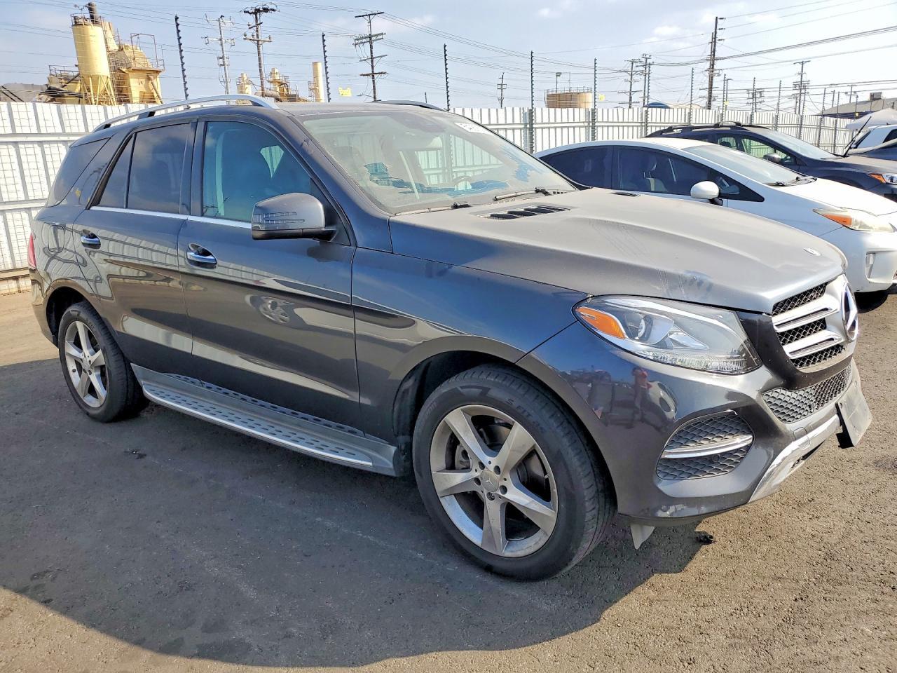 2016 MERCEDES-BENZ GLE-CLASS — фото 4
