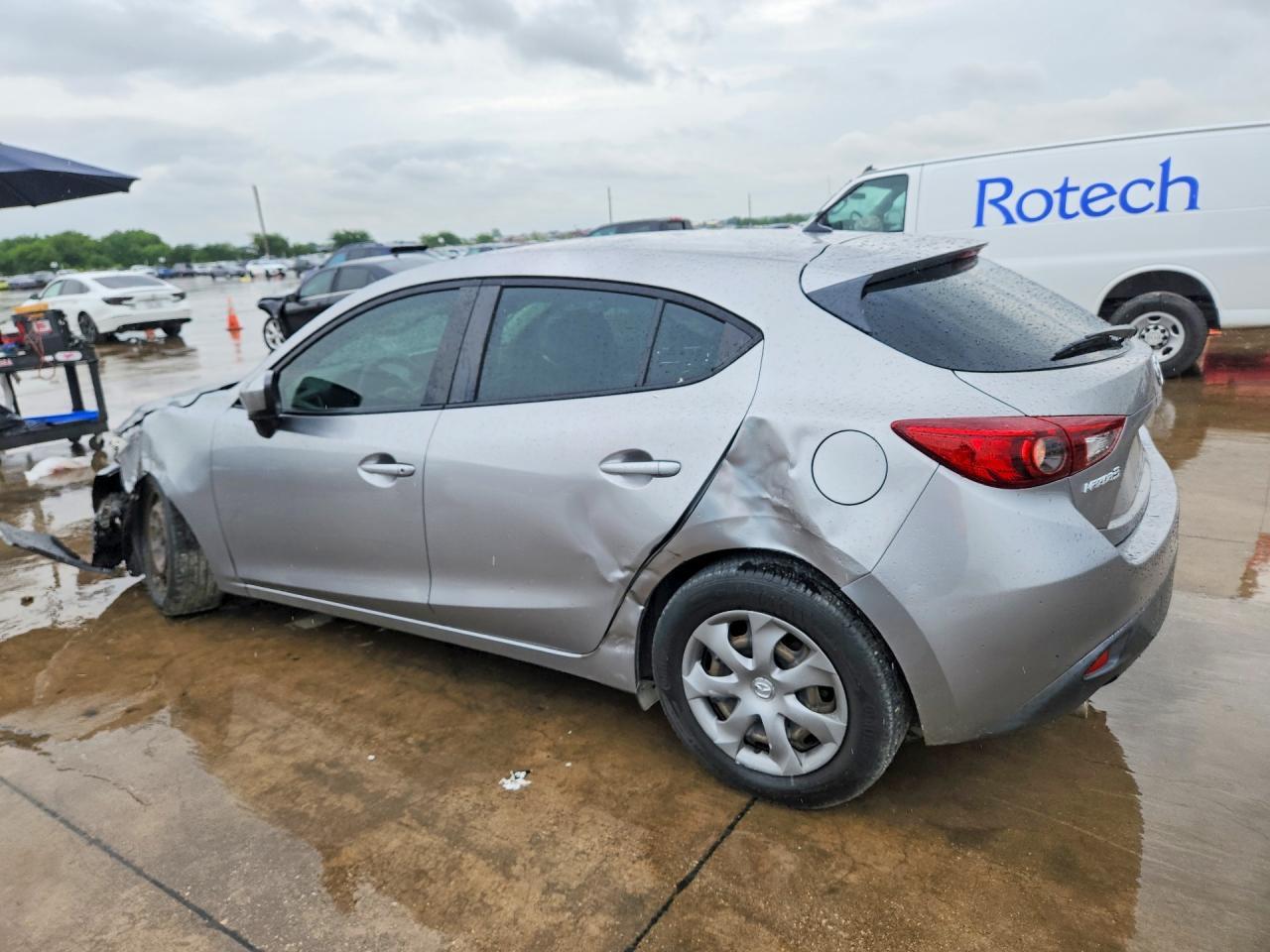 2015 MAZDA 3 — фото 2