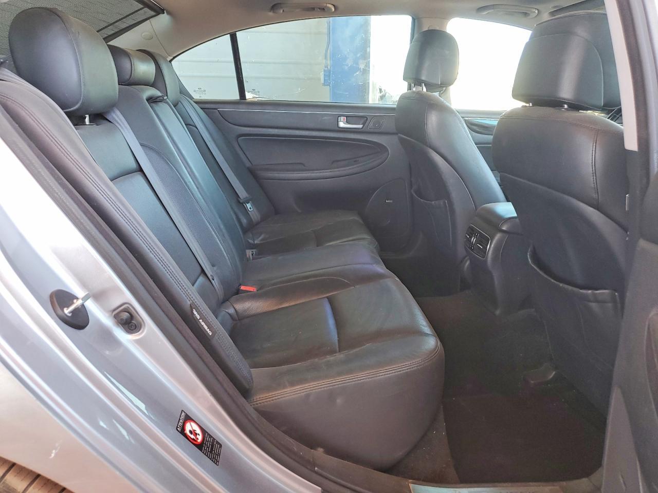 2012 HYUNDAI GENESIS — фото 10