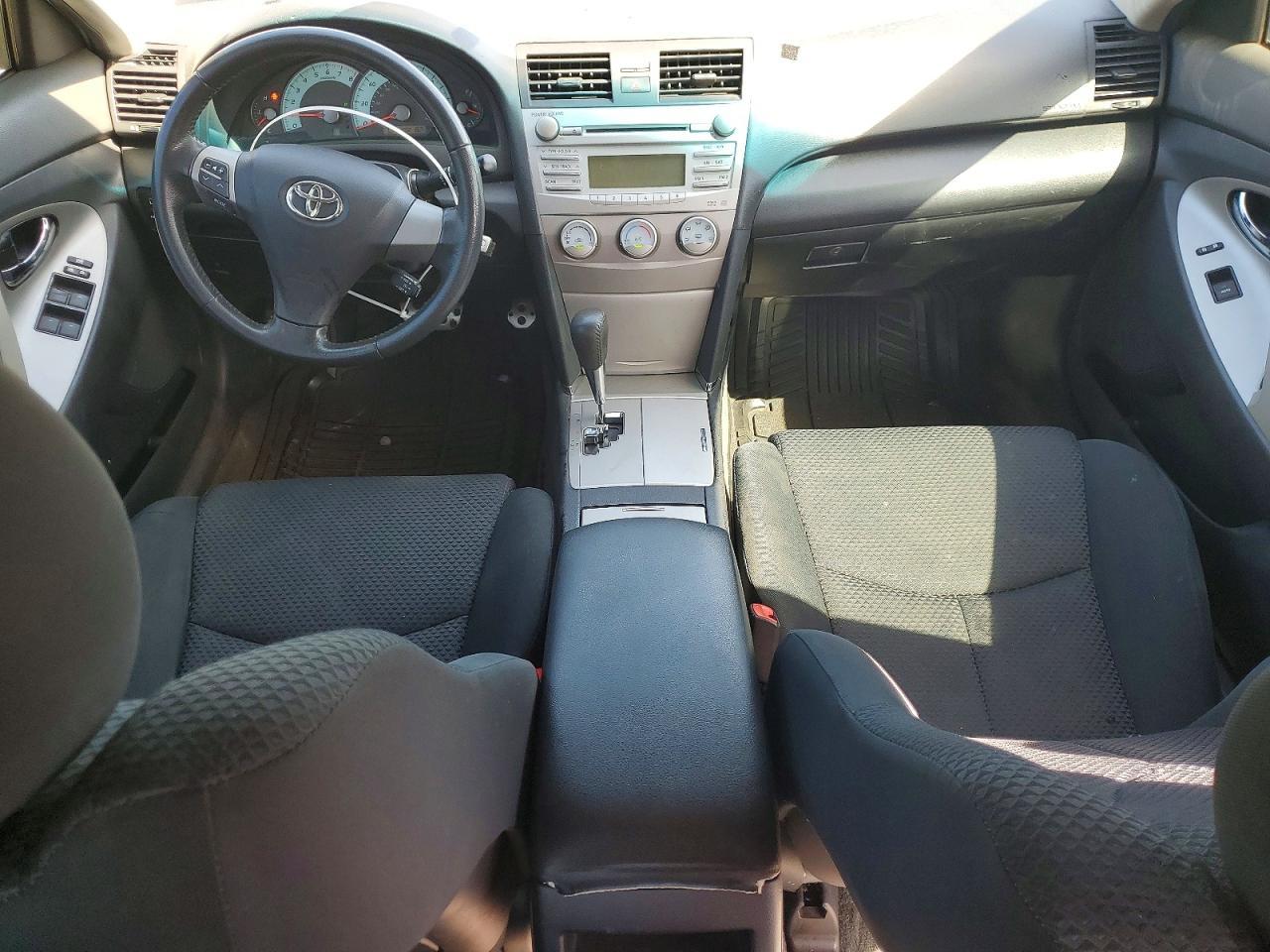 2011 TOYOTA CAMRY — фото 8