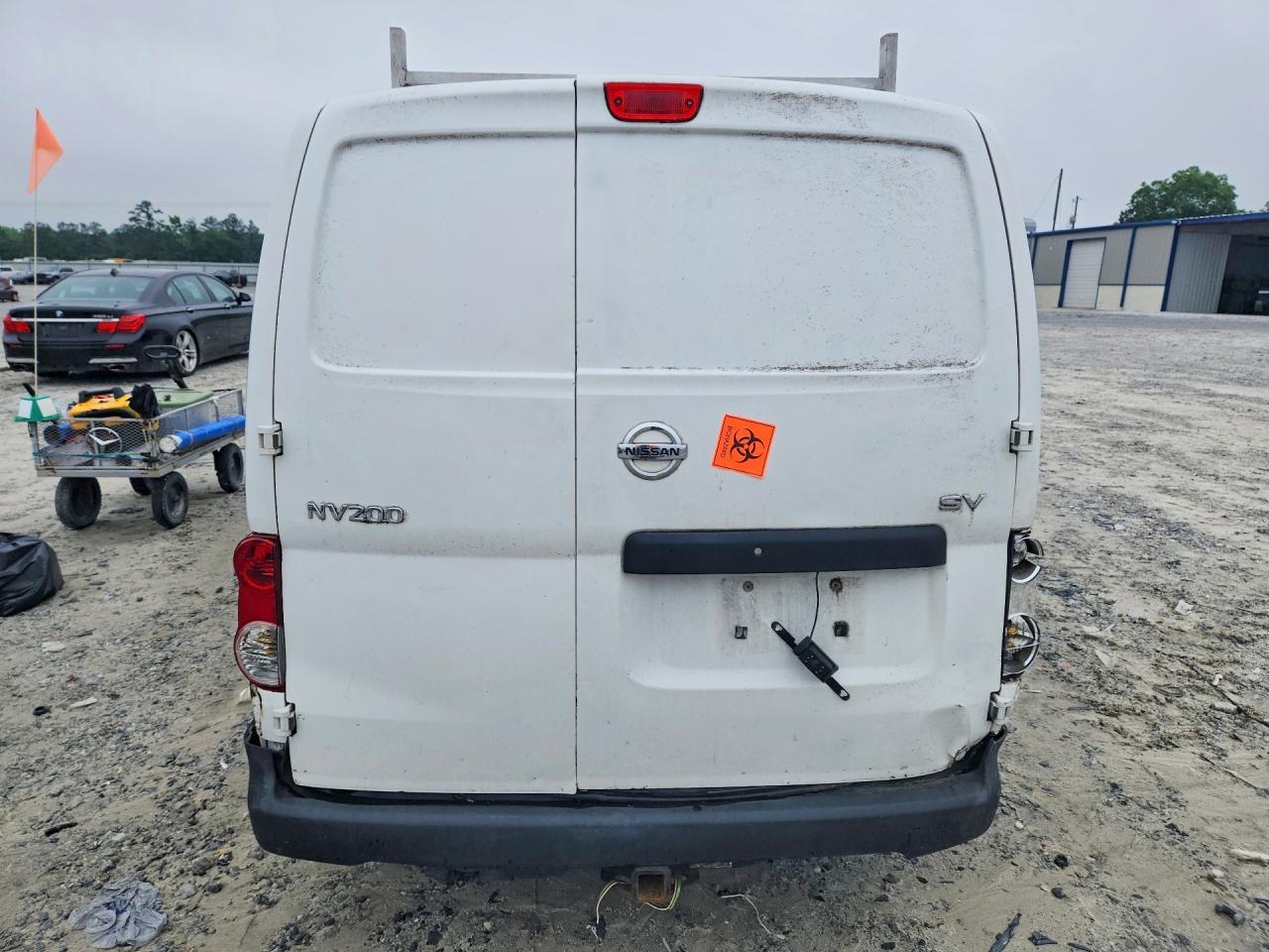 2015 NISSAN NV200 — фото 6