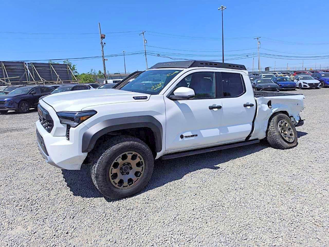 TOYOTA TACOMA