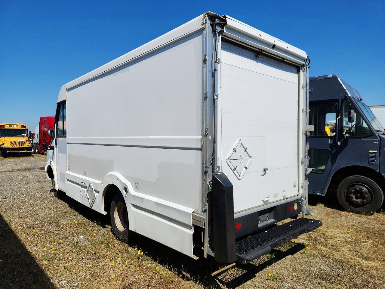 ISUZU NPR