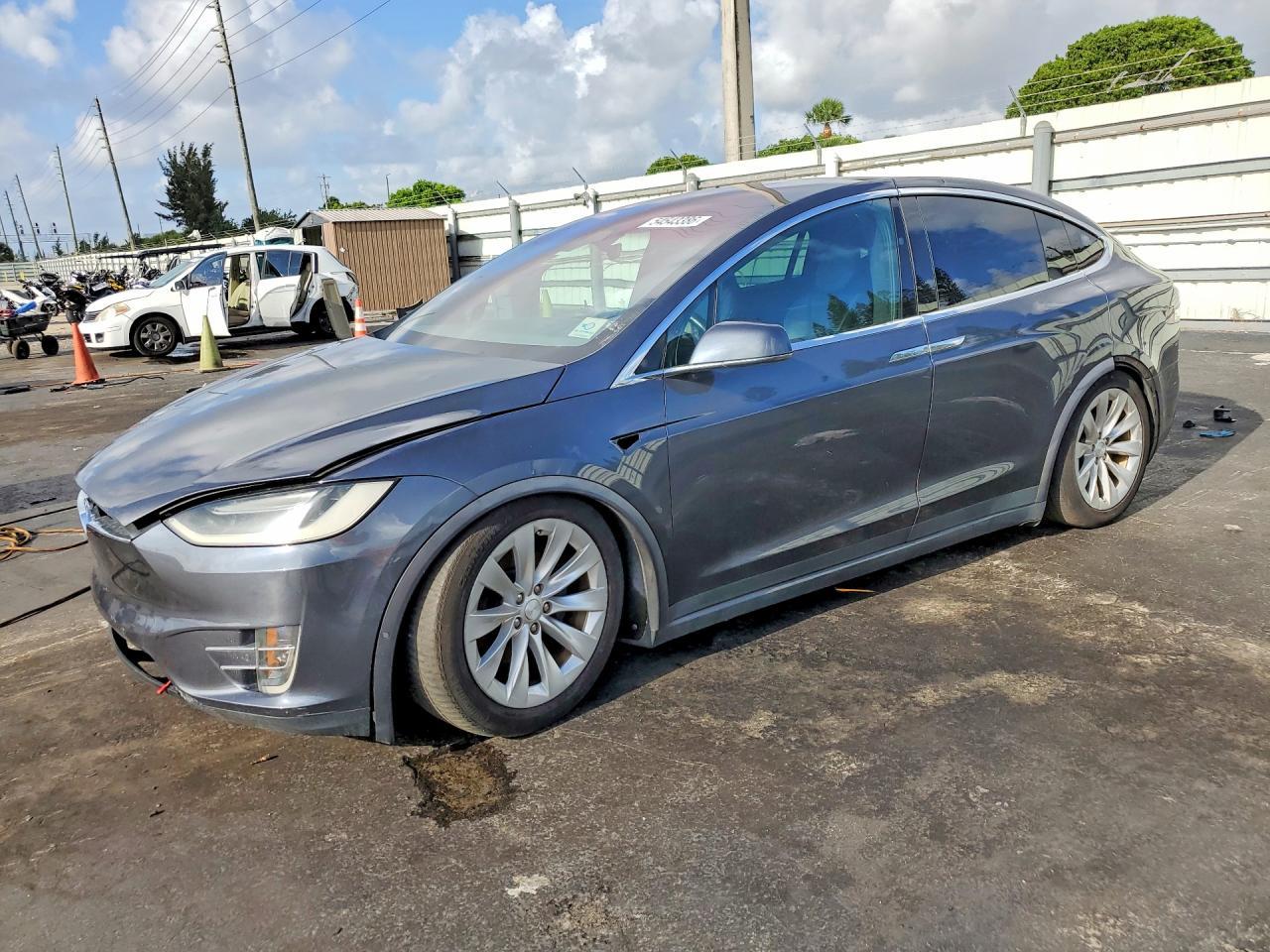 2017 TESLA MODEL X — фото 1