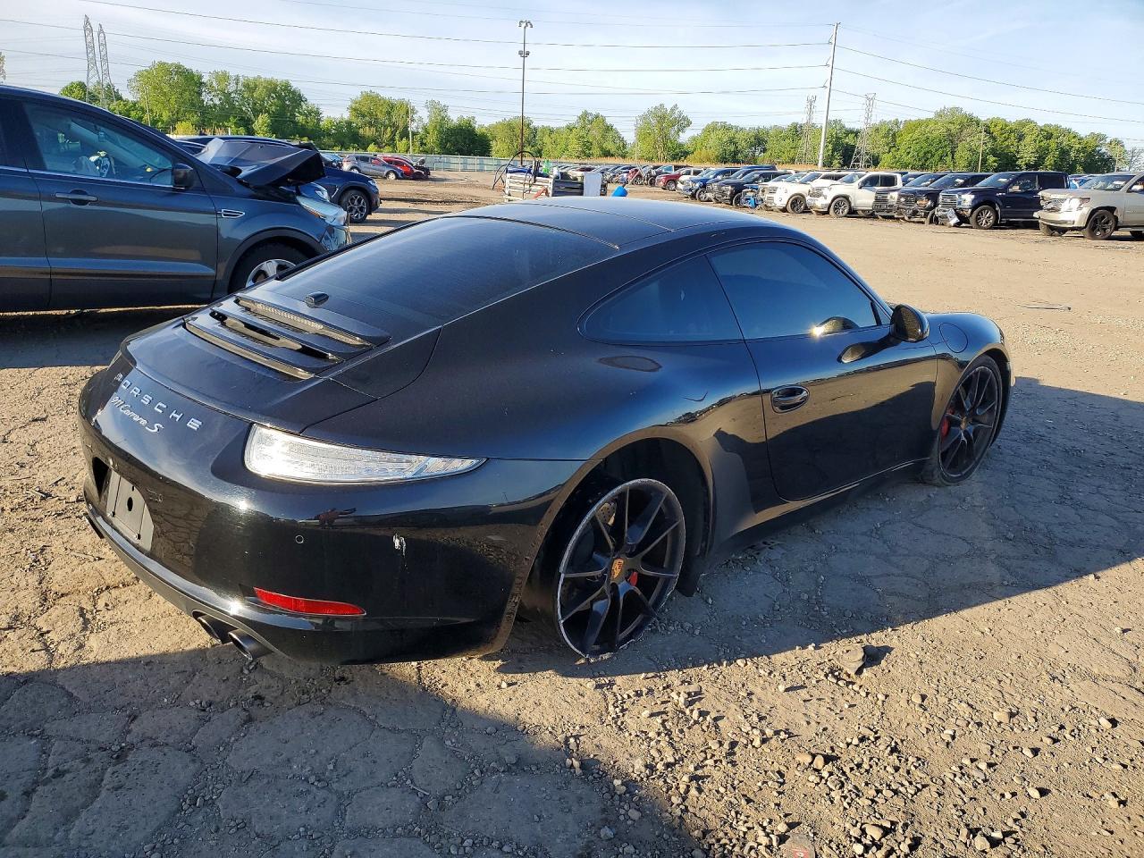 PORSCHE 911