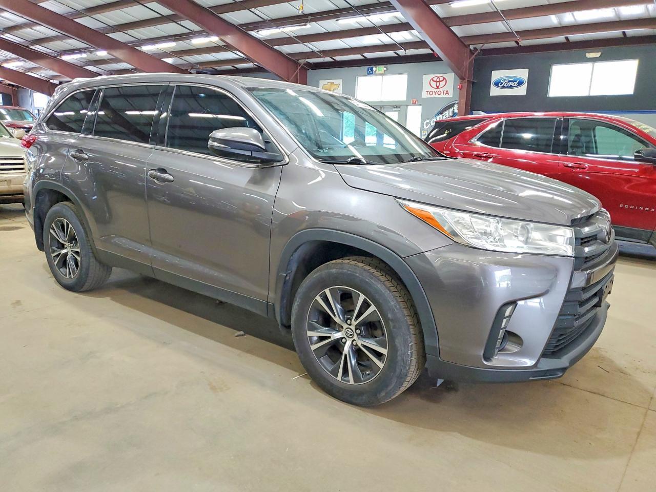 2019 TOYOTA HIGHLANDER — фото 4