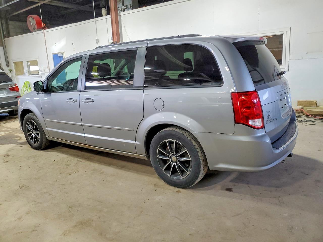 2016 DODGE GRAND CARAVAN — фото 2