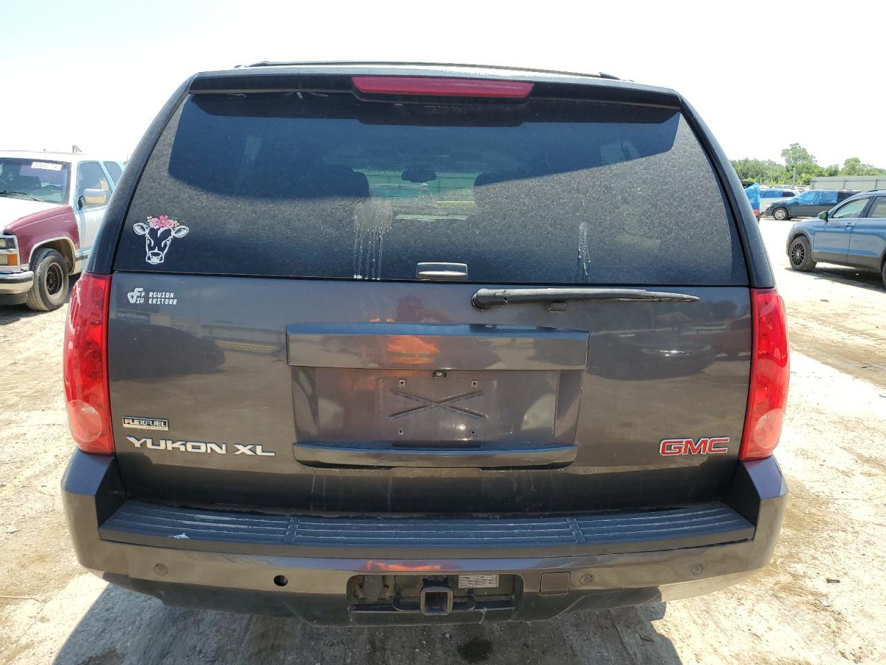 GMC YUKON