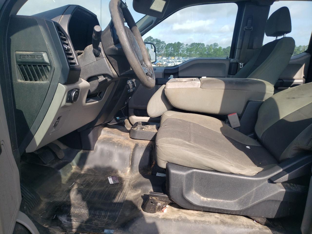 FORD F-150