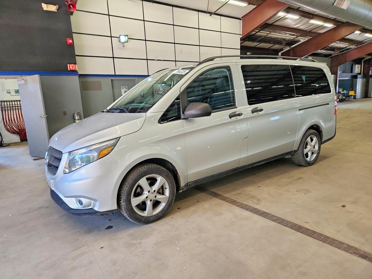 2016 MERCEDES-BENZ METRIS — фото 1