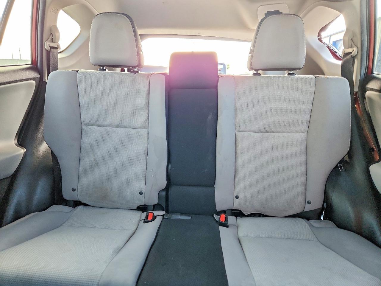 2018 TOYOTA RAV4 — фото 10