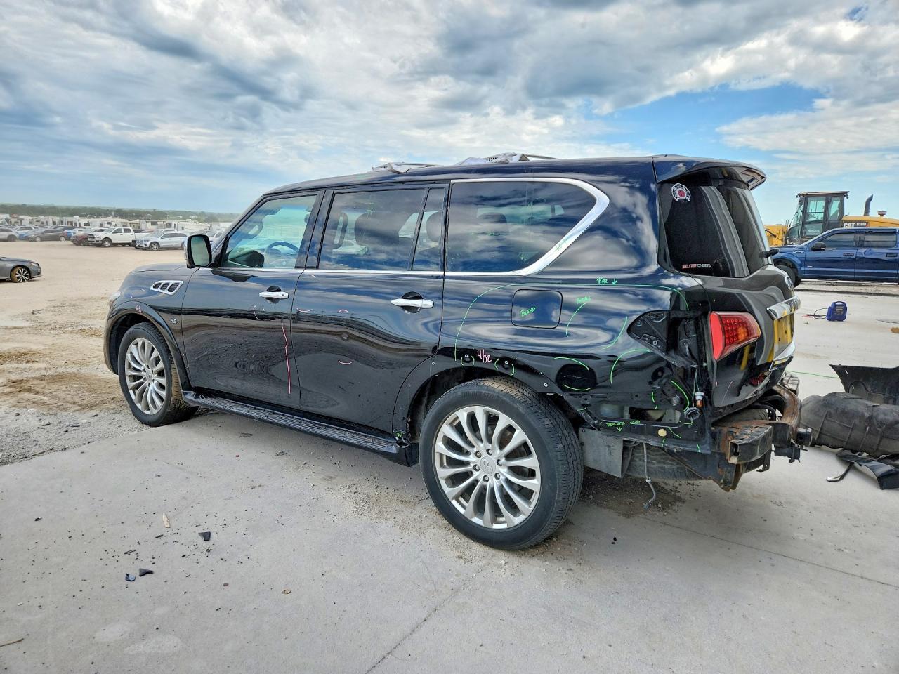 2017 INFINITI QX80 — фото 2