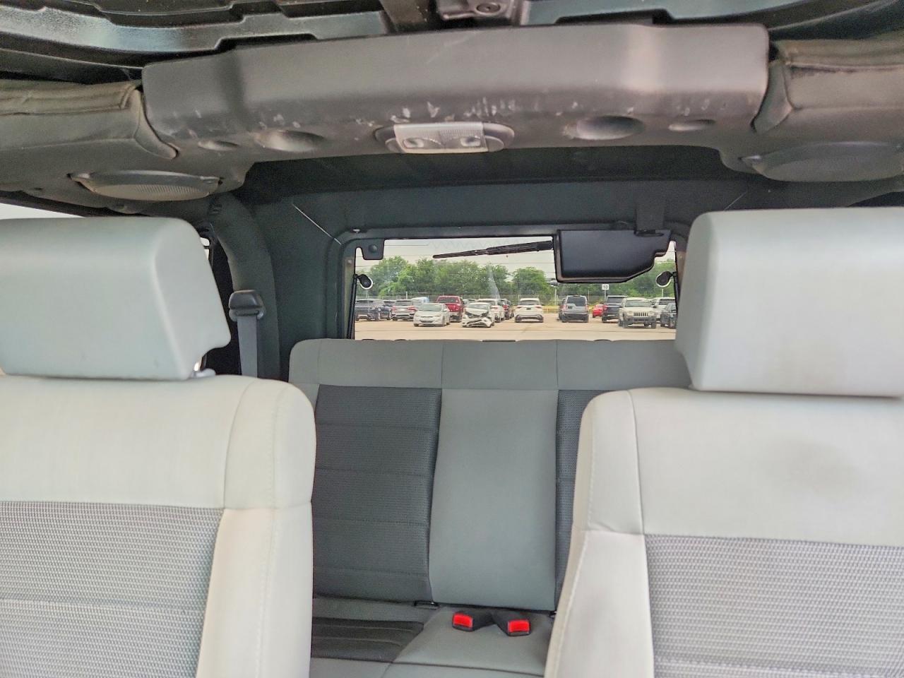 2010 JEEP WRANGLER — фото 10