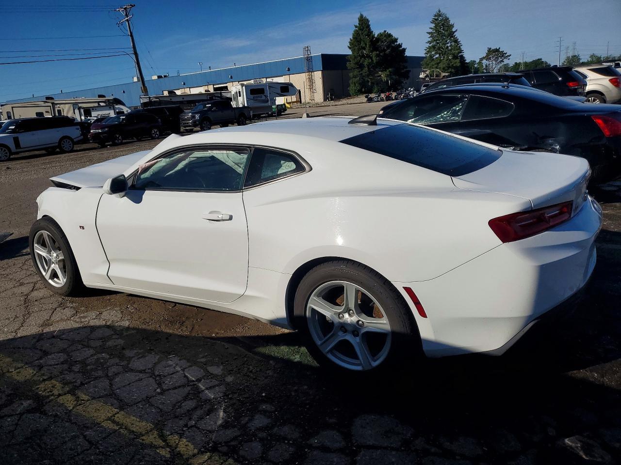 2017 CHEVROLET CAMARO — фото 2