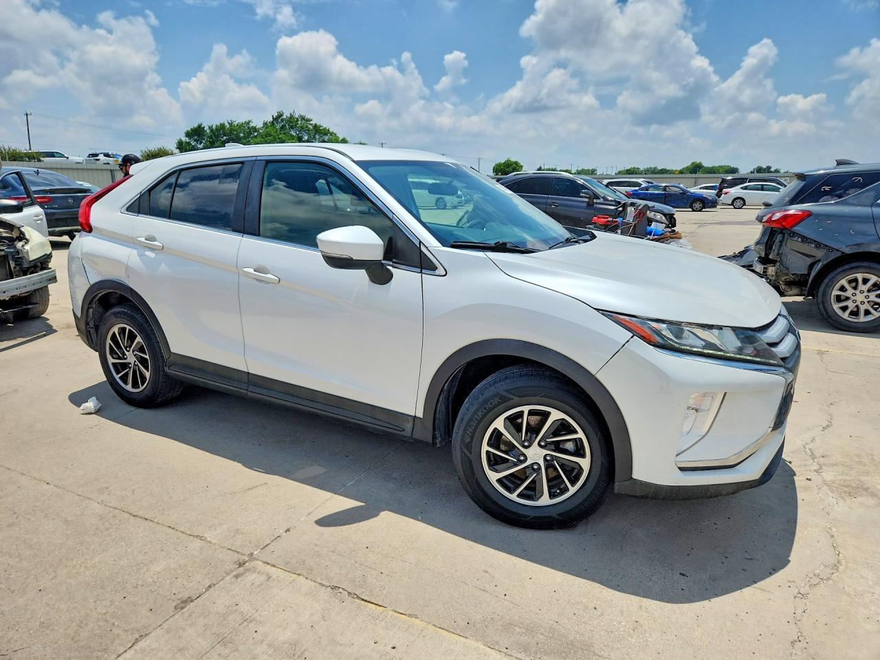 2020 MITSUBISHI ECLIPSE CROSS — фото 4