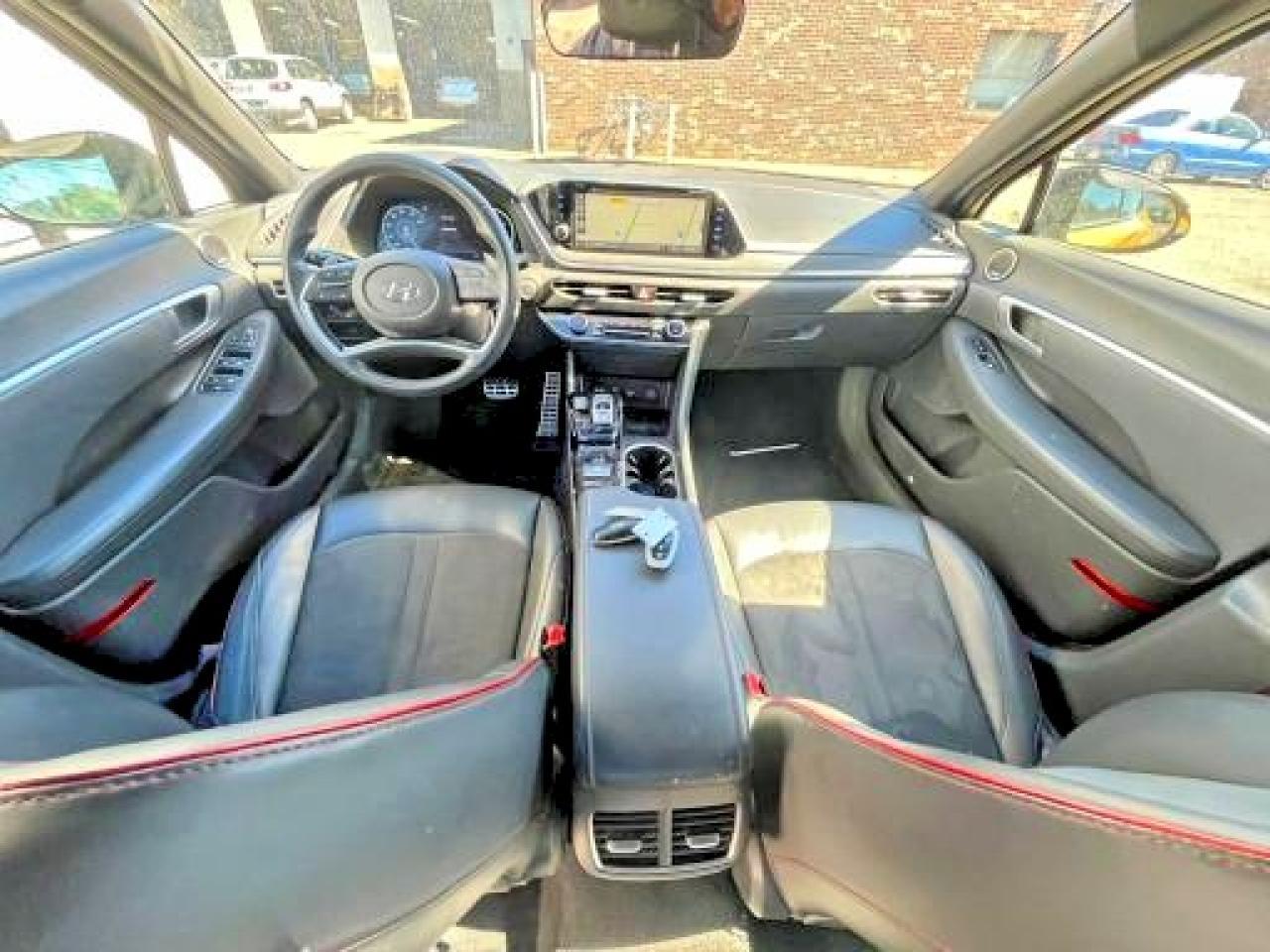 HYUNDAI SONATA
